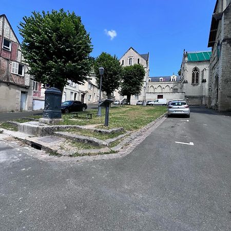 Le Rabelais, Superbe Appartement En Duplex, Proche Forteresse Et Monument Historique Chinon Exterior photo