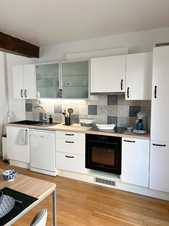Le Rabelais, Superbe Appartement En Duplex, Proche Forteresse Et Monument Historique Chinon Exterior photo